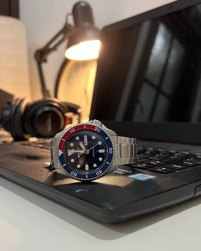 Royal tech watch'es