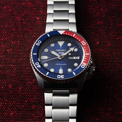 Royal tech watch'es